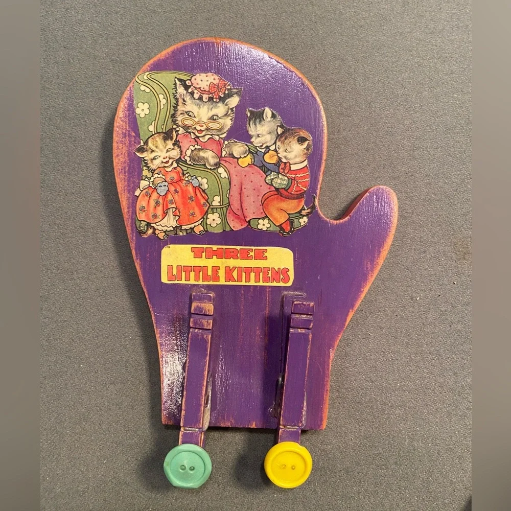 Children’s Mitten Holder, 3 Little Kittens,‎ wall hook, purple, buttons
